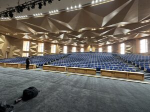 Thi công trang âm Học viện Chính sách và Phát triển – Hà Nội